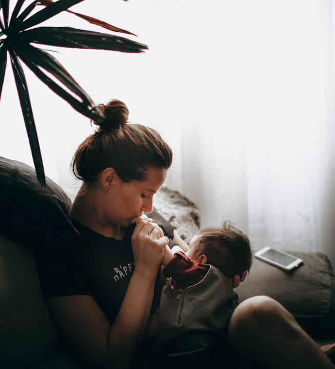 Jennifer Kruse, a therapist at The Well House smiling and sitting at a rustic table. If you‘re dealing with trauma and having a hard time overcoming it, try emdr therapy in south lake, tx with a caring therapist such as Jennifer Kruse. The Well House is a great place for those looking to use mixed modalities and a holistic approach. EMDR therapy in Texas can also be offered. We are currently online and would be happy to serve you from anywhere in the state. Let’s begin counseling in southlake Texas today.
